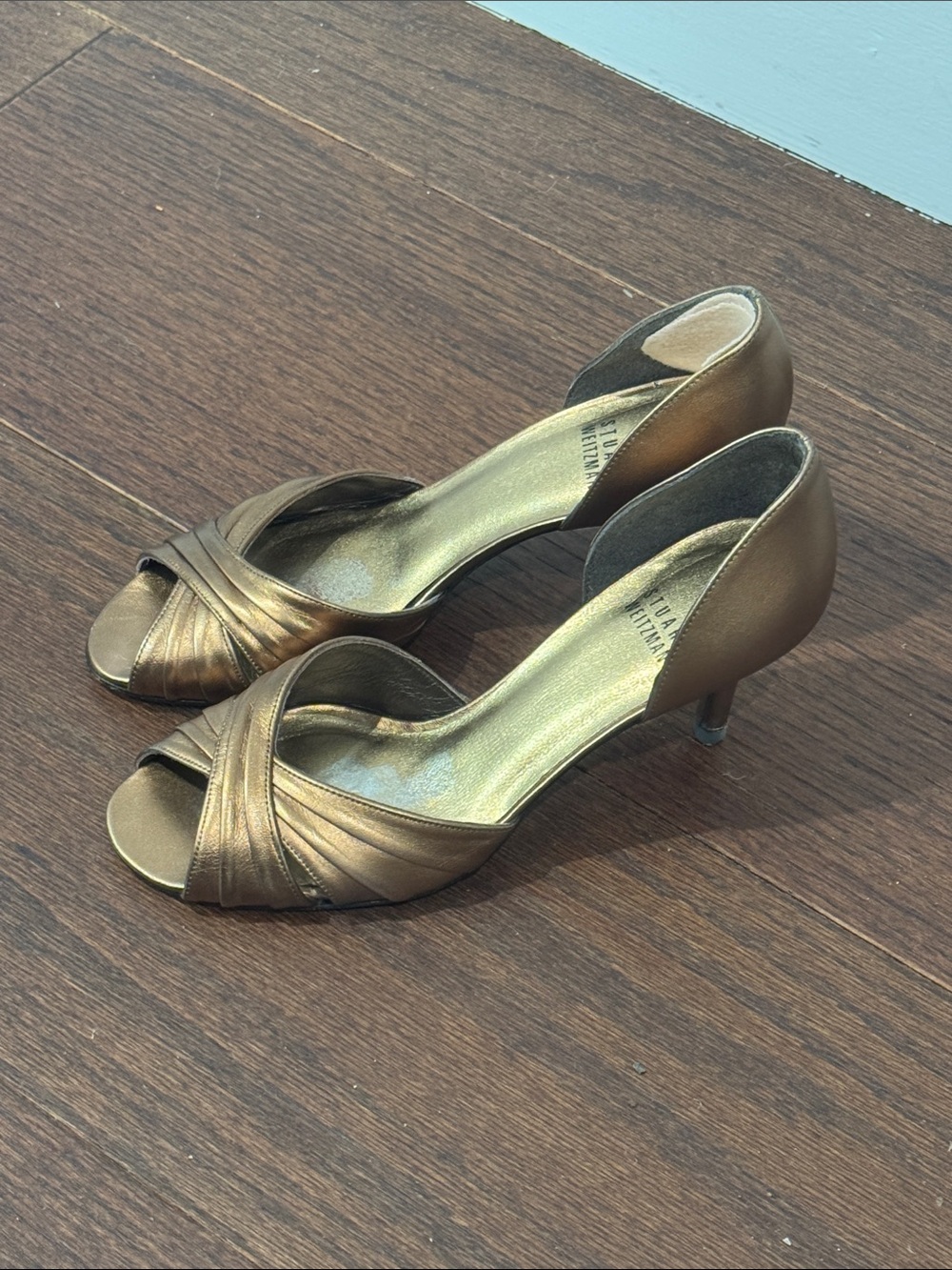 Stuart Weitzman Elegant Women's Peep-Toe Heels in Bronze Size 5.5